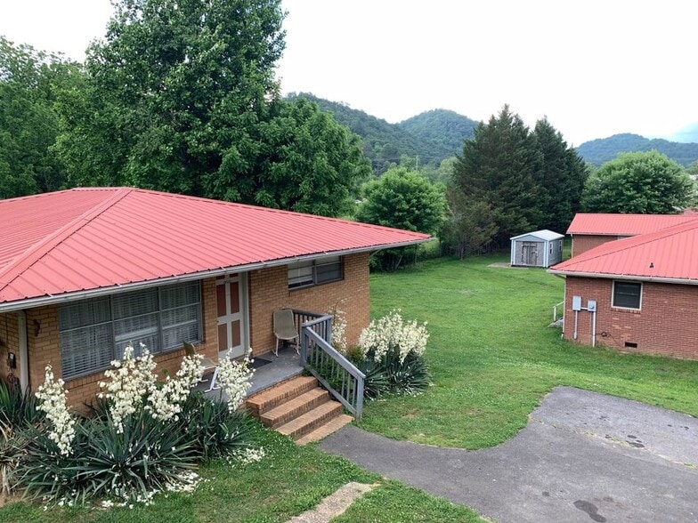 More Photos Of 290 N Main St, Robbinsville Hotel For Sale