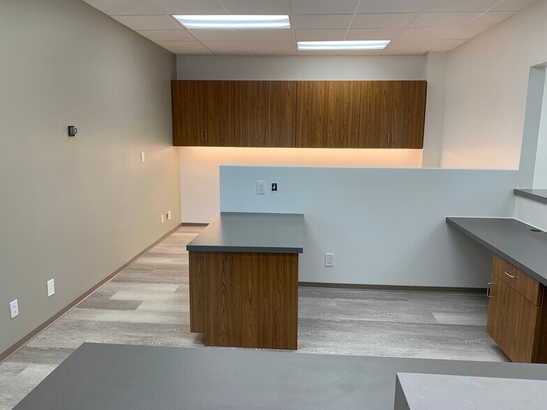 More Photos Of 8135 S Painter Ave, Whittier Medical For Lease