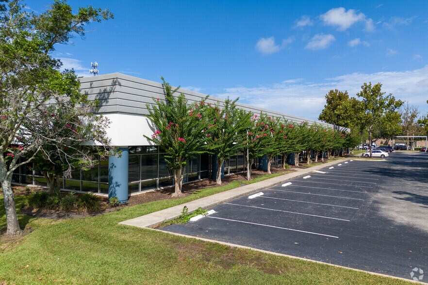 More Photos Of 3728 Philips Hwy, Jacksonville Unknown For Lease