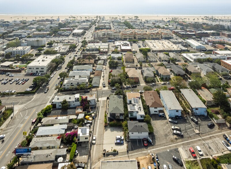 More Photos Of 250 3rd Ave, Venice Apartments For Sale