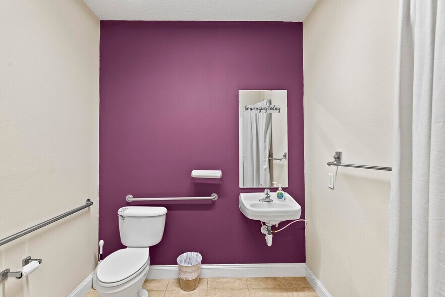 More Photos Of 399 Palm Coast Pky SW, Palm Coast Office For Sale