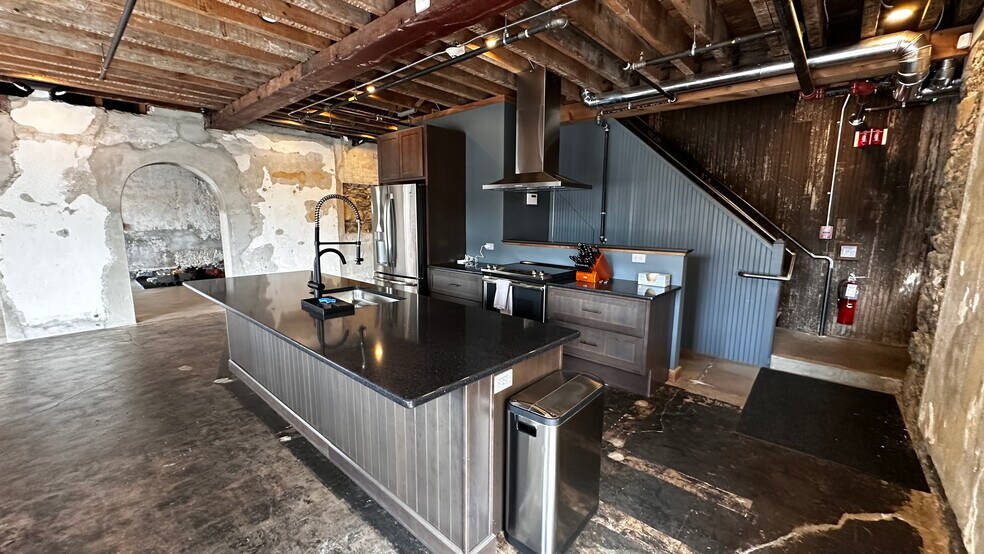 More Photos Of 225 Ferry St, Easton Office Residential For Lease