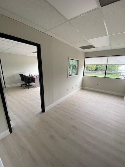 More Photos Of 333 Littleton Rd, Parsippany Office For Lease
