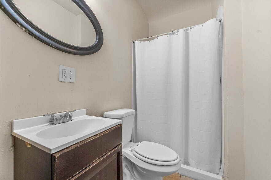 More Photos Of 368-370 Summer Ave, Newark Apartments For Sale