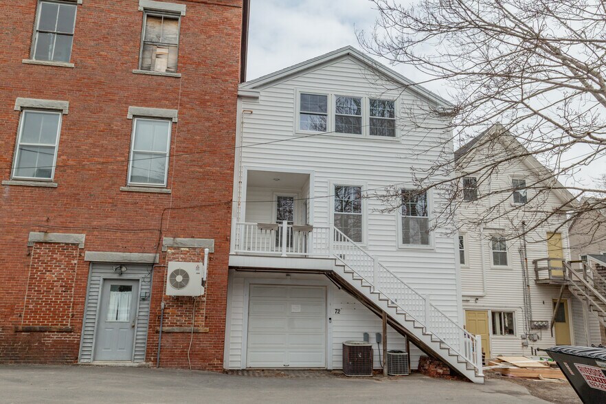 More Photos Of 72 Main St, Wiscasset Storefront Retail Residential For Sale