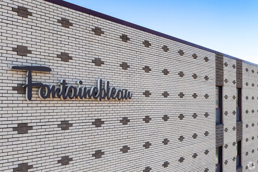 More Photos Of 1001 N McKnight Rd, Saint Louis Apartments For Sale