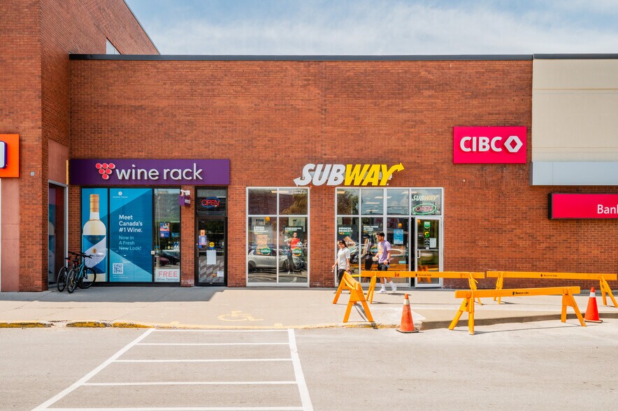 More Photos Of 1642 Merivale Rd, Ottawa Unknown For Lease