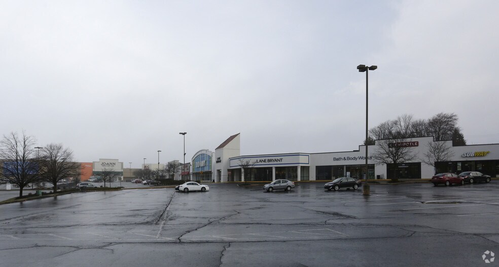 More Photos Of 400 S State Rd, Springfield Township Freestanding For Lease