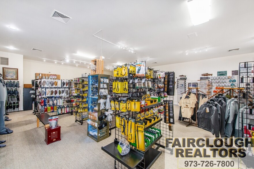 More Photos Of 11 Route 15, Lafayette Freestanding For Sale
