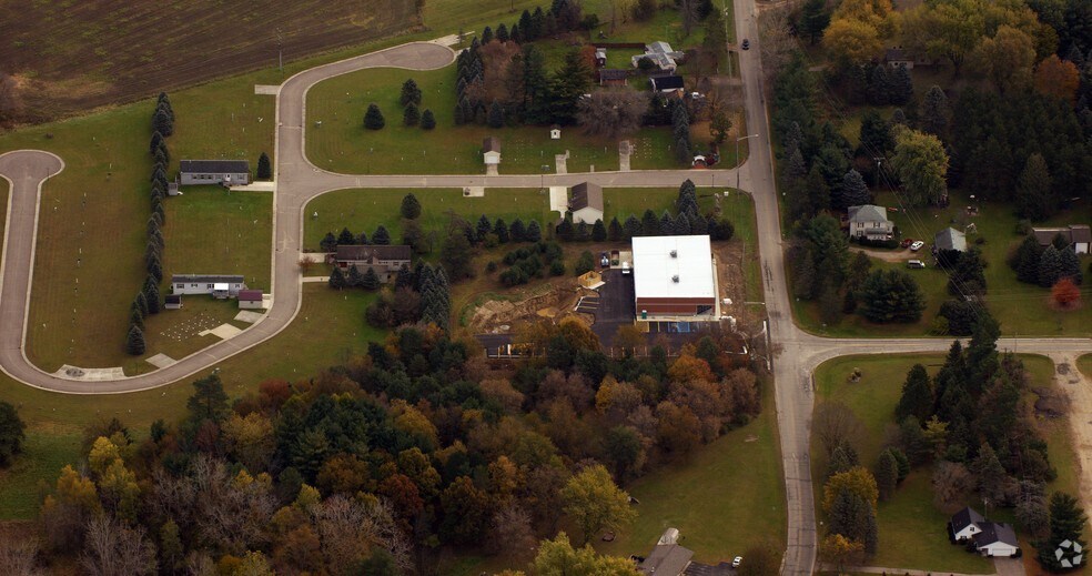 More Photos Of 4276 Levalley Rd, Columbiaville Freestanding For Sale