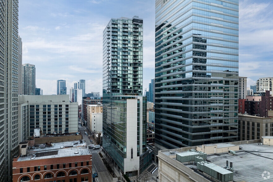 More Photos Of 505 N State St, Chicago Hotel For Sale