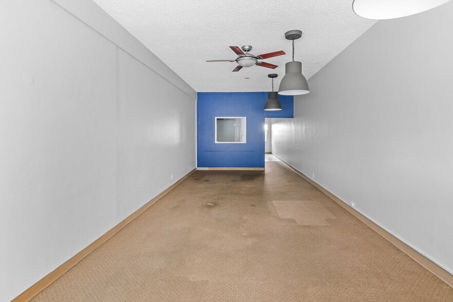 More Photos Of 513 E Broadway, Glendale Storefront For Lease