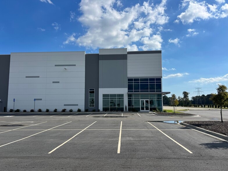 More Photos Of Hwy 21 & I-95, Port Wentworth Unknown For Lease