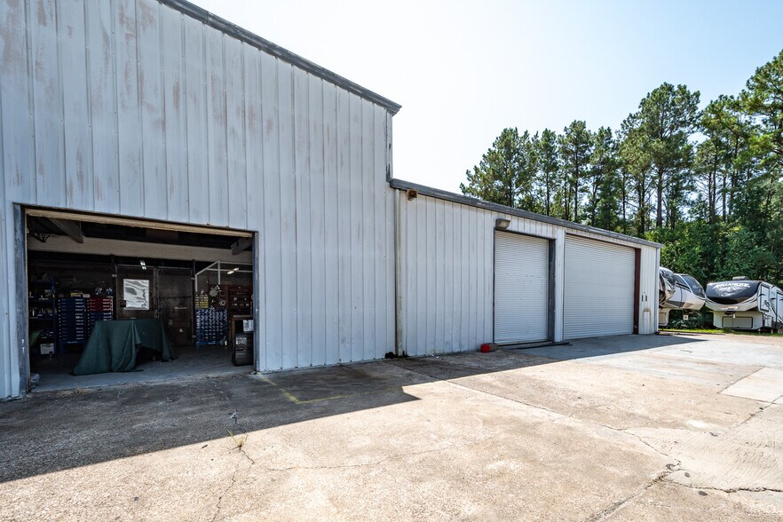 More Photos Of 752 & 870 Hwy 59, Cleveland General Retail For Sale
