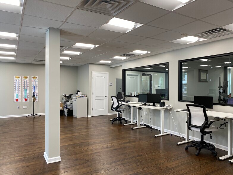 More Photos Of 87 New Dorp Plaza, Staten Island Loft Creative Space For Lease