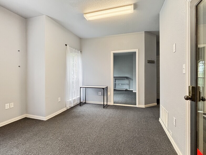 More Photos Of 2438 Lillian Miller Pky, Denton Office For Lease