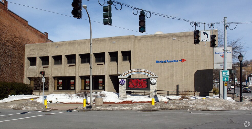 More Photos Of 56 Main St E, Amsterdam Office For Lease