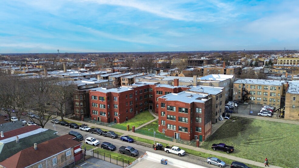 Primary Photo Of 7908-7926 S Ingleside Ave, Chicago Apartments For Sale