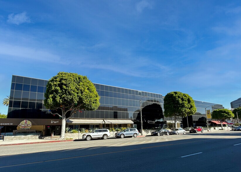 More Photos Of 50 N La Cienega Blvd, Beverly Hills Coworking Space