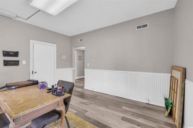 More Photos Of 53 Garden Ave, Georgetown Warehouse For Sale