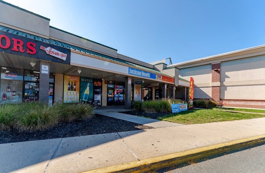 More Photos Of 264-350 Middle Country Rd, Coram Unknown For Lease