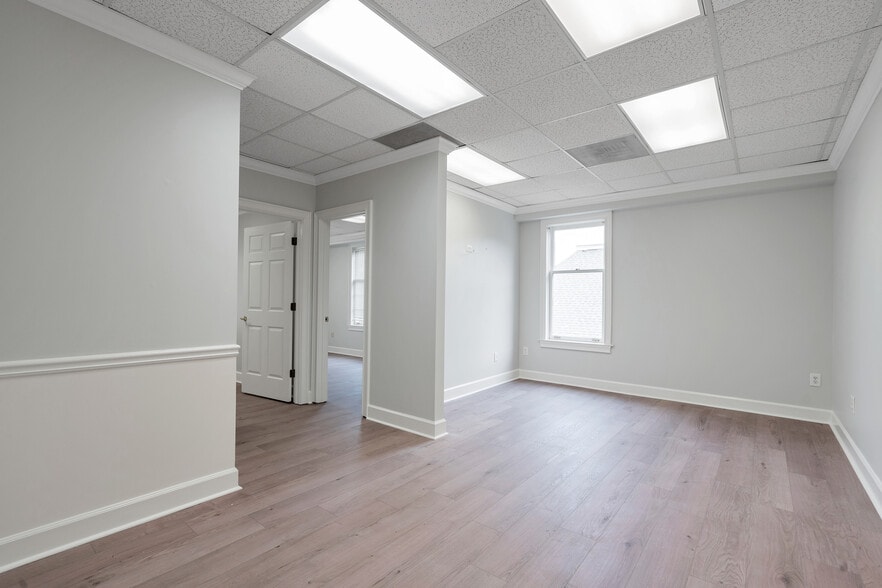 More Photos Of 7000 Peachtree Dunwoody Rd NE, Atlanta Office For Lease