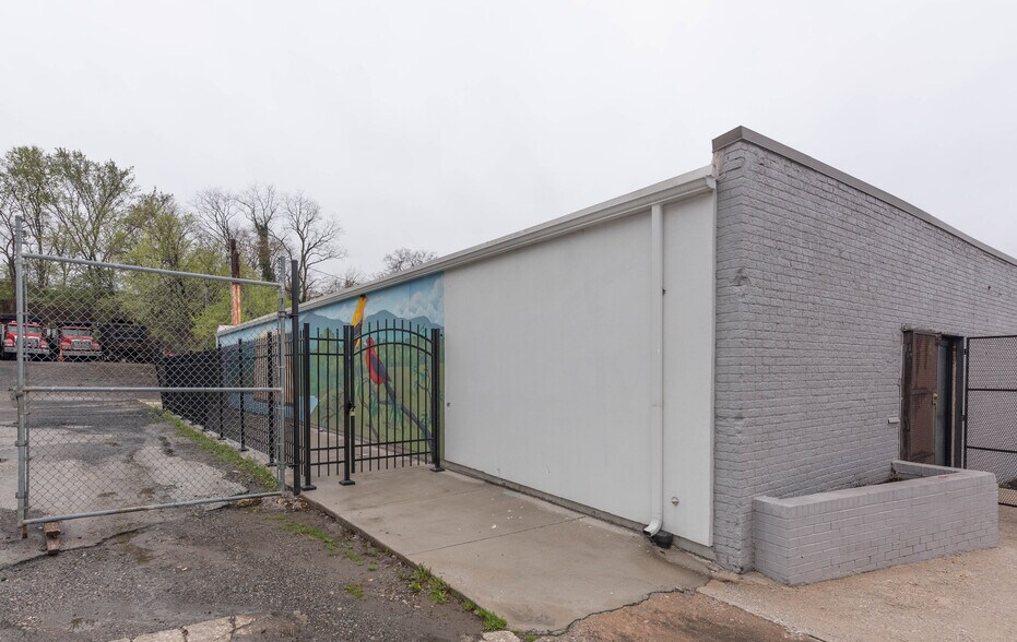 More Photos Of 2603 Baker St, Baltimore Religious Facility For Sale