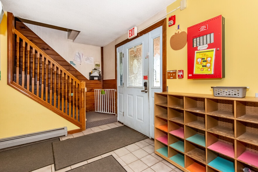 More Photos Of 105 Durham Rd, Dover Daycare Center For Sale
