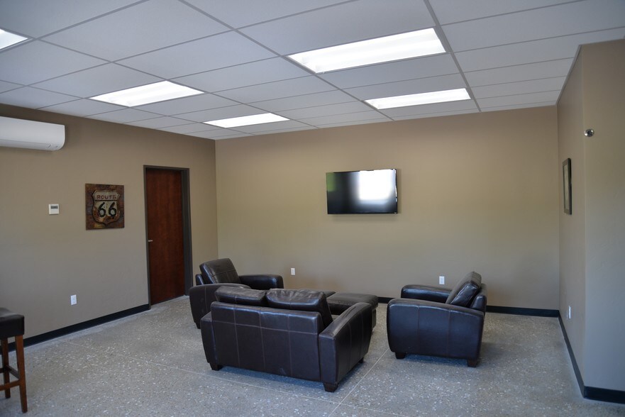 Primary Photo Of 9049 Horseshoe Bend Rd, Eagle Self Storage For Sale