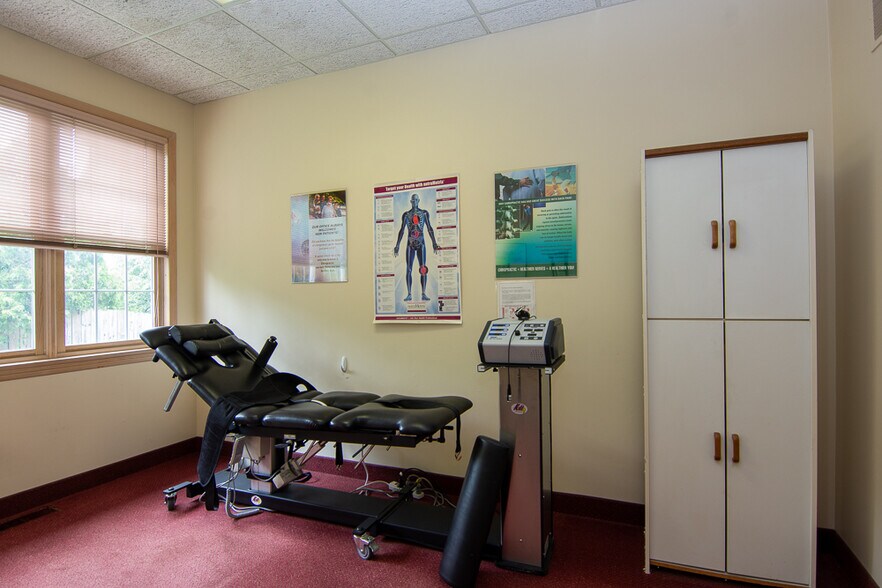 More Photos Of 27 Mountain Blvd, Warren Medical For Sale