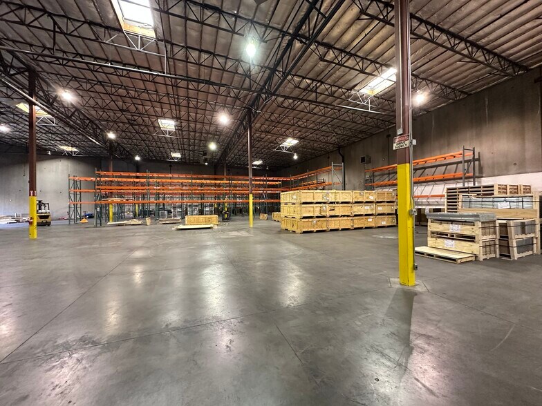 More Photos Of 1215 Alexandria Ct, Mccarran Distribution For Lease