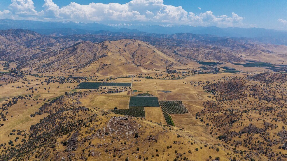 More Photos Of 19400 Avenue 398, Woodlake Land For Sale