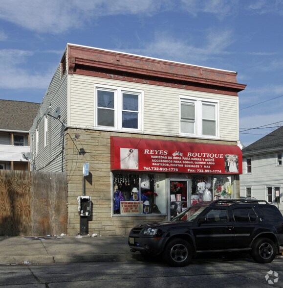 More Photos Of 389 Somerset St, Somerset Storefront Retail Residential For Lease