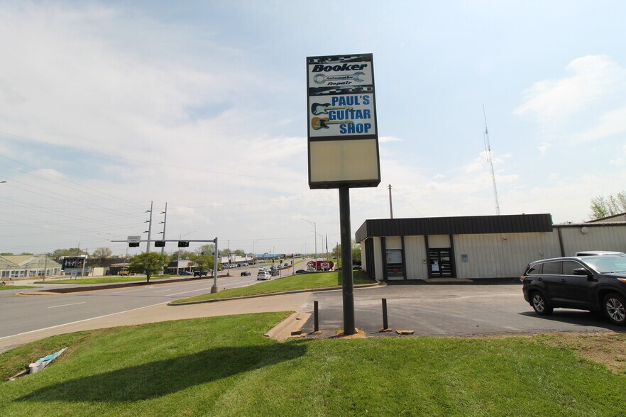 More Photos Of 1108 SW East Us-40 Hwy, Blue Springs Auto Repair For Sale