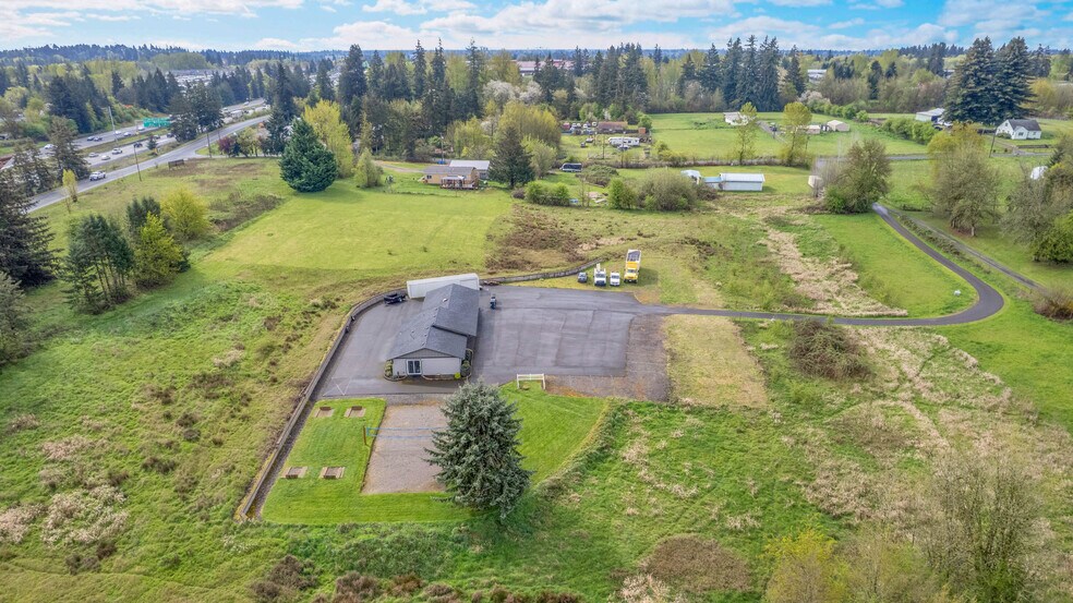 More Photos Of 406 NE 184th St, Ridgefield Office Residential For Lease