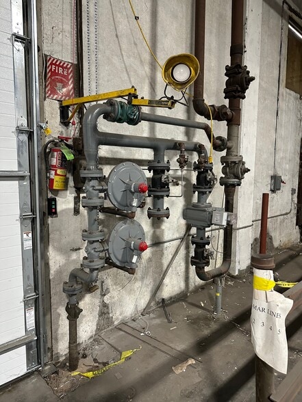 More Photos Of 5 Pruyn's Island Dr, Glens Falls Unknown For Lease