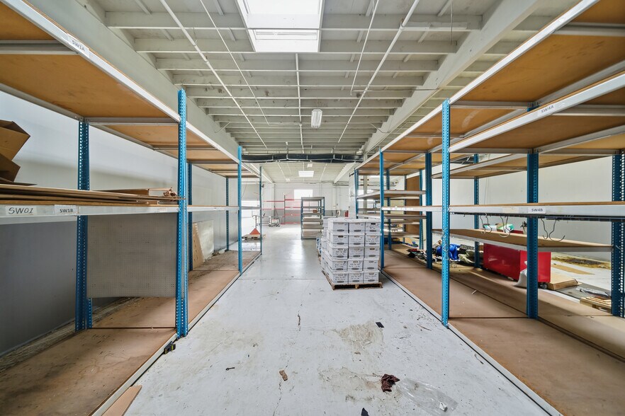 More Photos Of 450 Veterans Blvd, Redwood City Unknown For Lease
