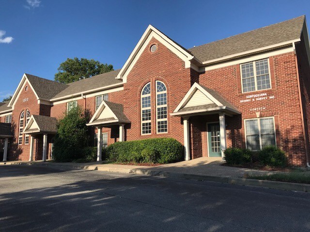 More Photos Of 1300 Gardiner Ln, Louisville Medical For Sale