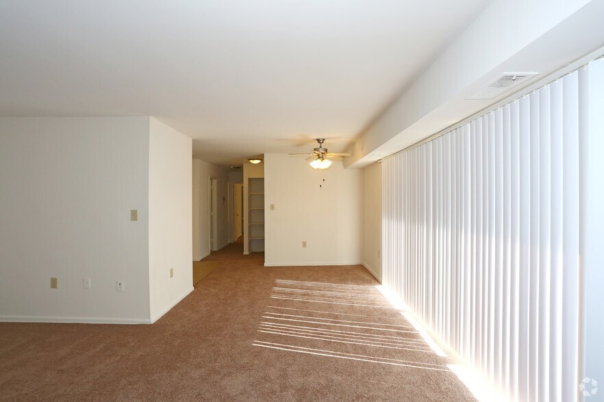 More Photos Of 10000 Greenside Dr, Cockeysville Apartments For Lease