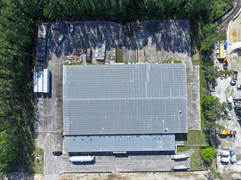 More Photos Of 605 Bob Gifford Blvd, Early Branch Manufacturing For Lease