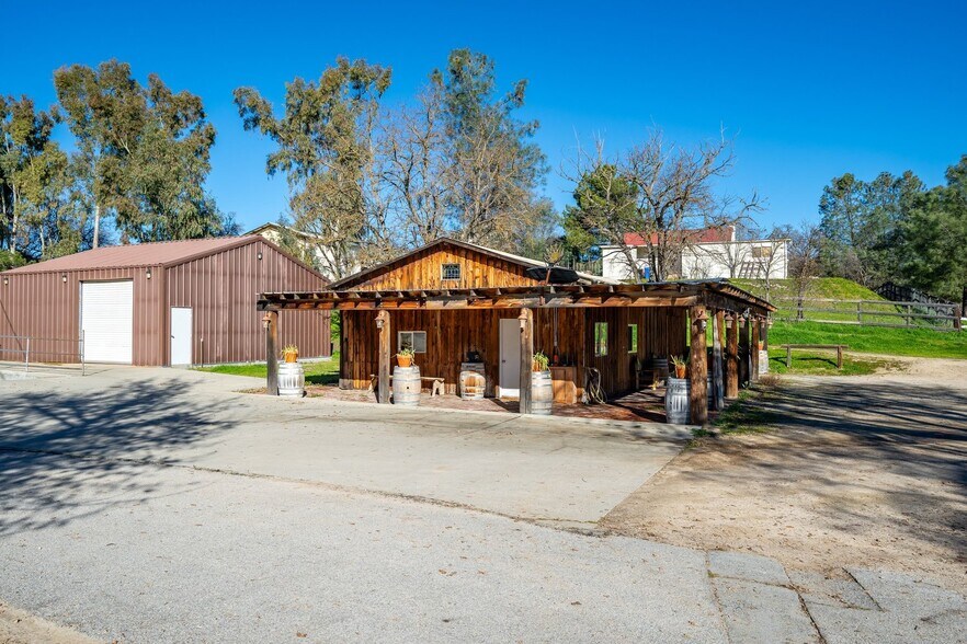 More Photos Of 535 Calf Canyon Hwy, Creston Winery Vineyard For Sale