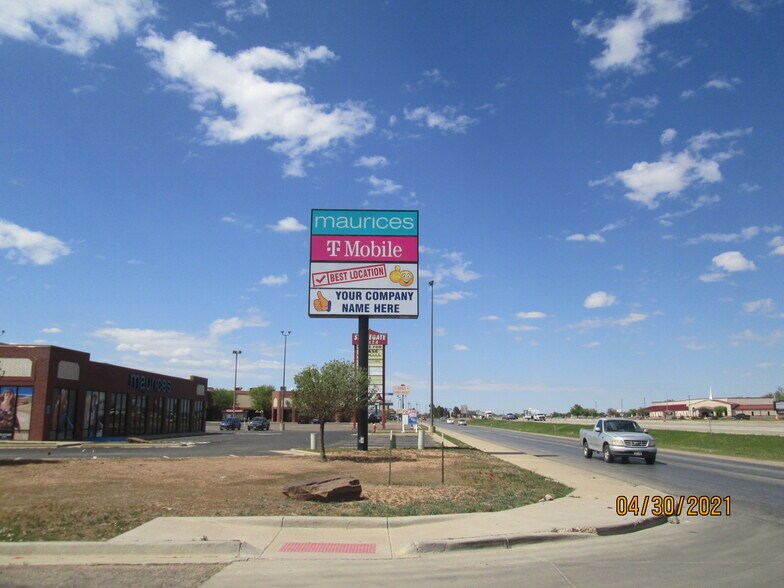More Photos Of 1101-1127 N Interstate 27, Plainview Storefront Retail Office For Lease