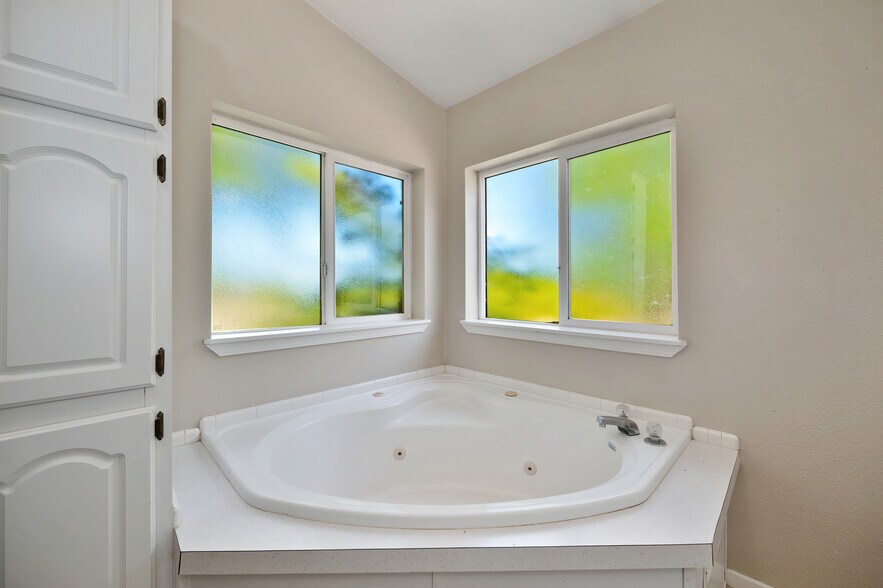 More Photos Of 1200 Gold Hill Rd, Newcastle Land For Sale
