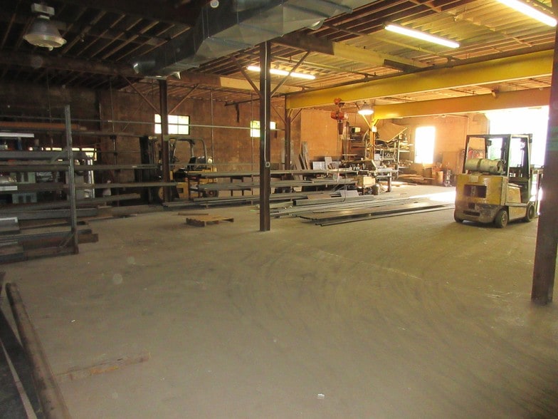 More Photos Of 96 Commercial St, Lewiston Manufacturing For Sale