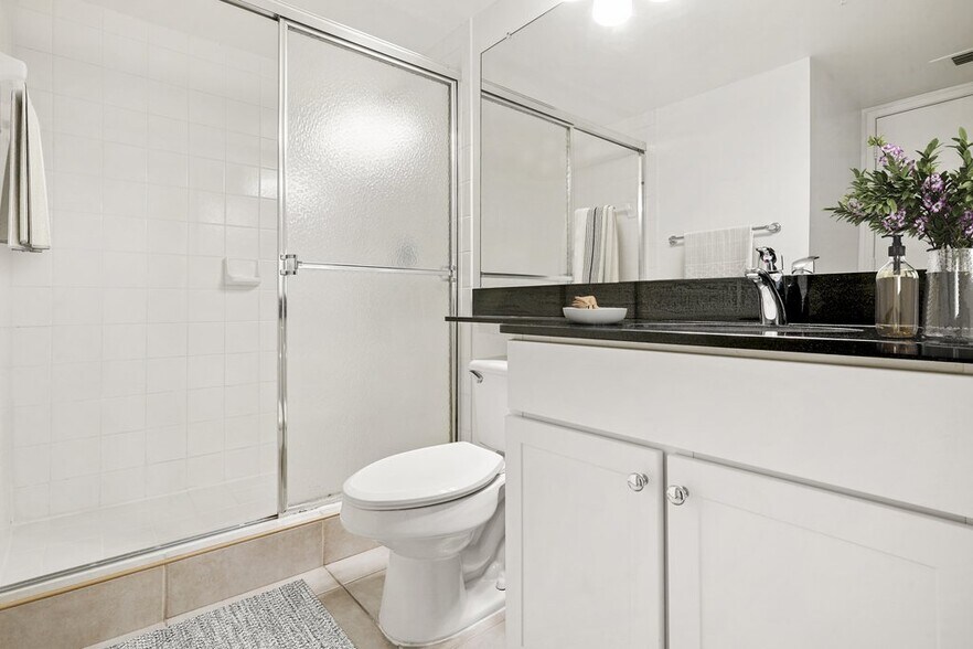 More Photos Of 353-383 Aragon Ave, Coral Gables Apartments For Lease