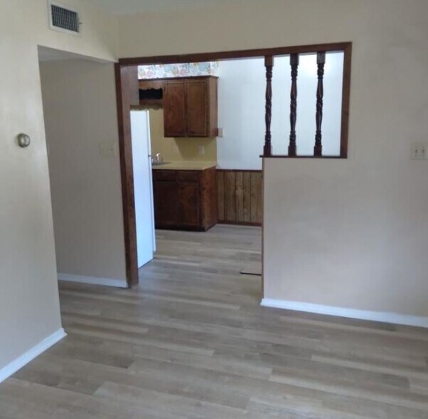 More Photos Of 1007 Richey Dr, Gladewater Apartments For Sale