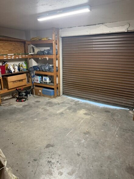 More Photos Of 1613 SE 15th Ter, Cape Coral Warehouse For Lease