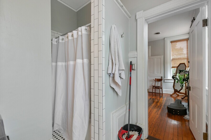 More Photos Of 2200 E Grace St, Richmond Apartments For Sale