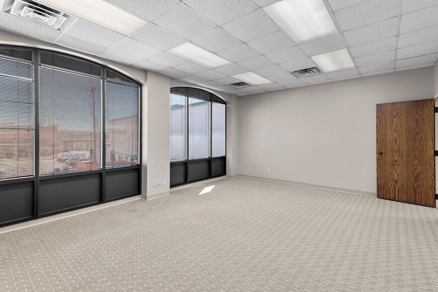 More Photos Of 800 N Spring St, Shreveport Office For Lease