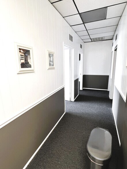 More Photos Of 4864-4872 Dempster St, Skokie Freestanding For Lease